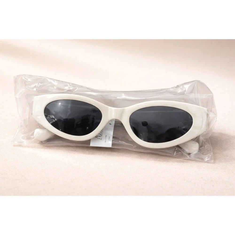 Nordstrom Slim Oval Sunglasses – Retro Cream Frame UV Protection
